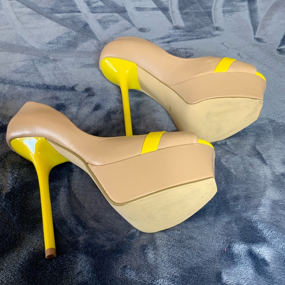 Shoedazzle* - Picture 6 of 12